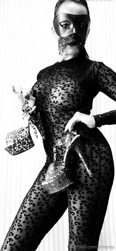 Only with these heels I will dance for you...will you put th..