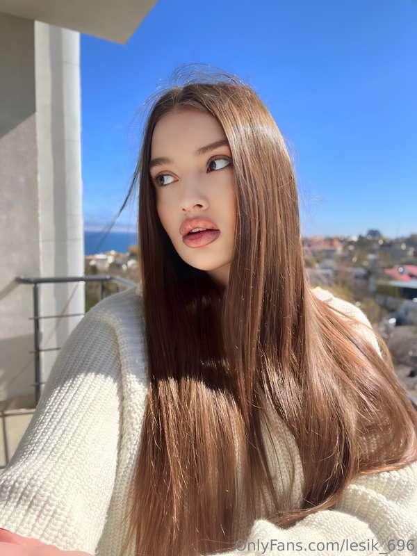 and the weather outside is getting warmer😍🌞