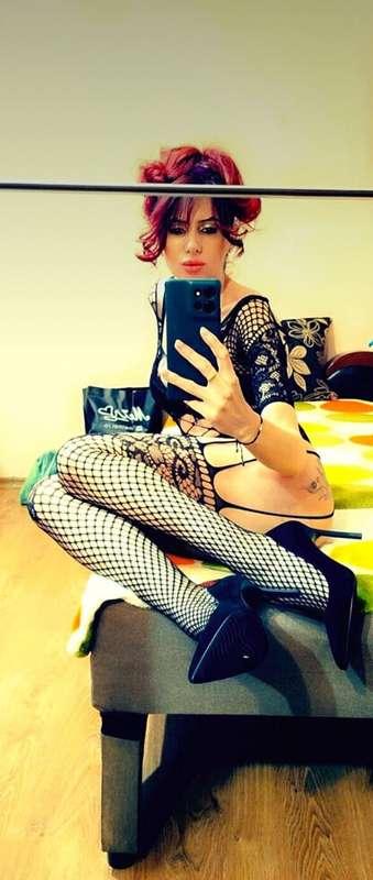 @sexycattyI’m a mature, confident MILF with a wild imaginati..