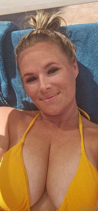 It's my birthday!! 🎂 Join my vip today and msg me BIRTHDAY G..