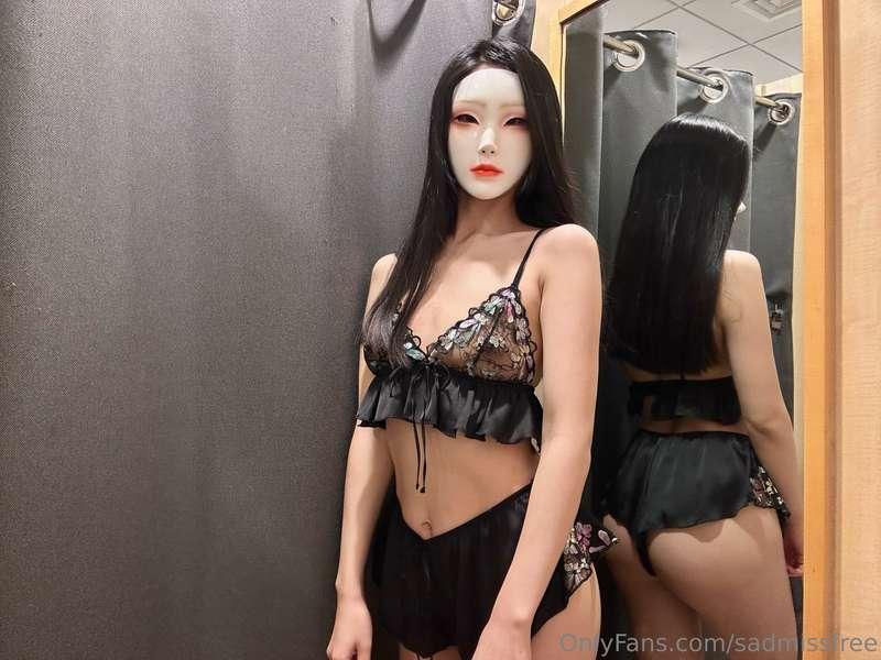 I like this outfit, what do you think of it? I think it's ve..
