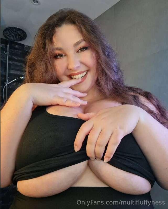 Almost the weekend 🙈 How about we strike up some fun 🥰🤭