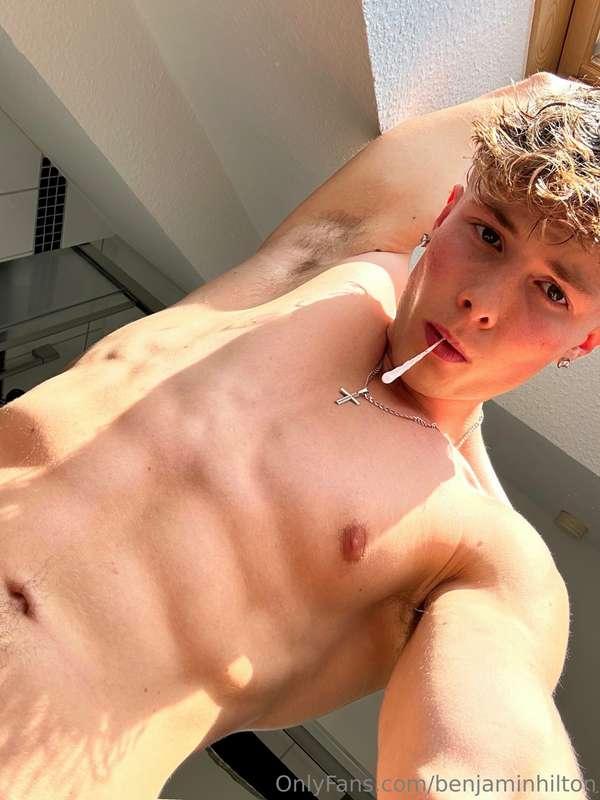 benjaminhilton image #0