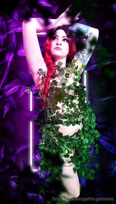 Poison Ivy Cosplay