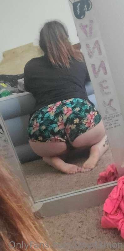 Goooooood morning you sexy fucks, happy hump day!!!