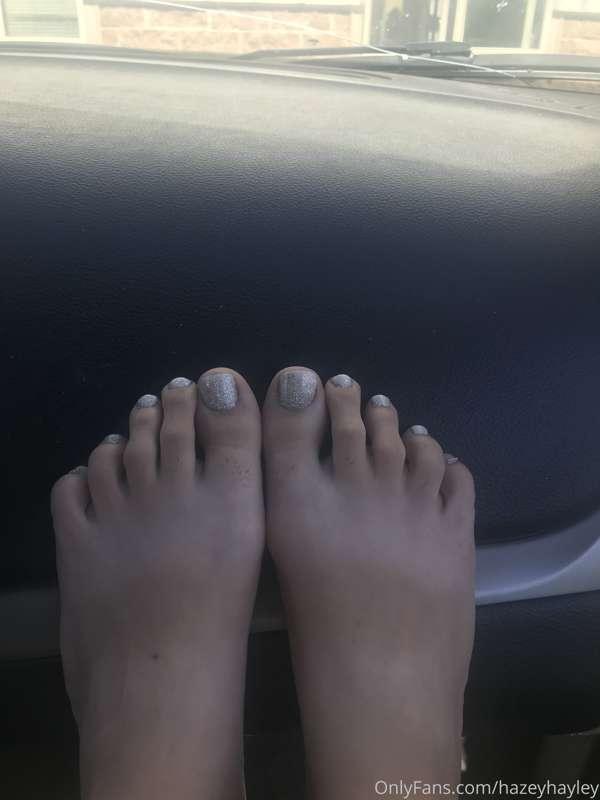 Just some toes 😊