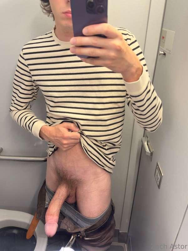 Not gonna stop you from following me in 😈🛩️
