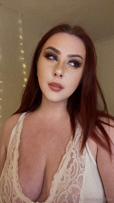 👅 