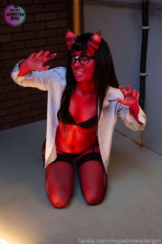 mypetmonstergirl image #10
