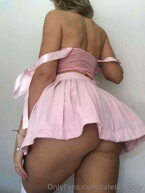 What about fucking me with this skirt on?😇💦