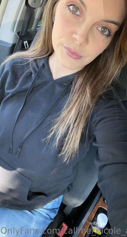 Out running errands 💕 If you’d like to buy me a coffee or lu..