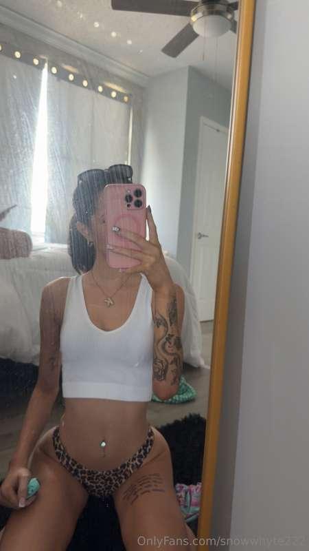 Morning babes 😘 who active and wanna cum play with me 🤭