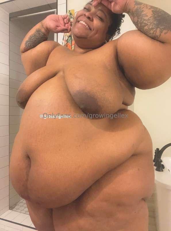 Happy November friendsss. Have I mentioned I’ve already star..