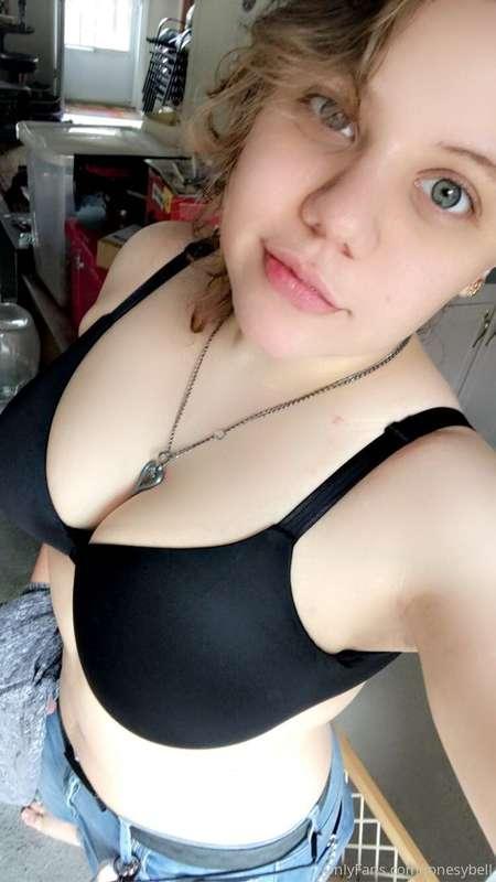 Mornin lovelies. Gotta go to work today and maybe the gym af..