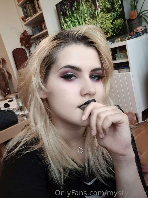 mysty_binx image #0