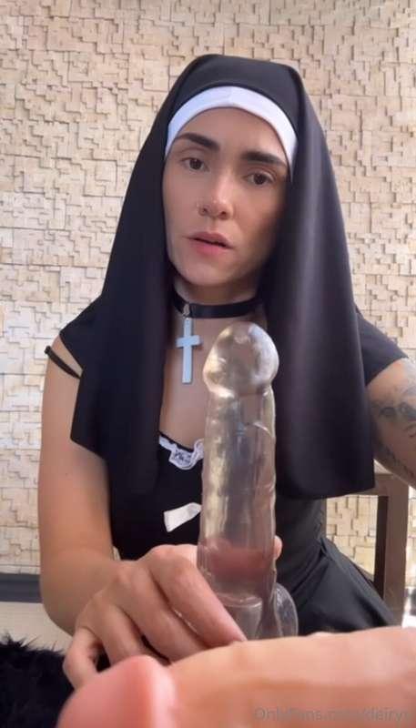 🙏🏻I pray to God that I never lack cock and milk!! Amen!! 😈