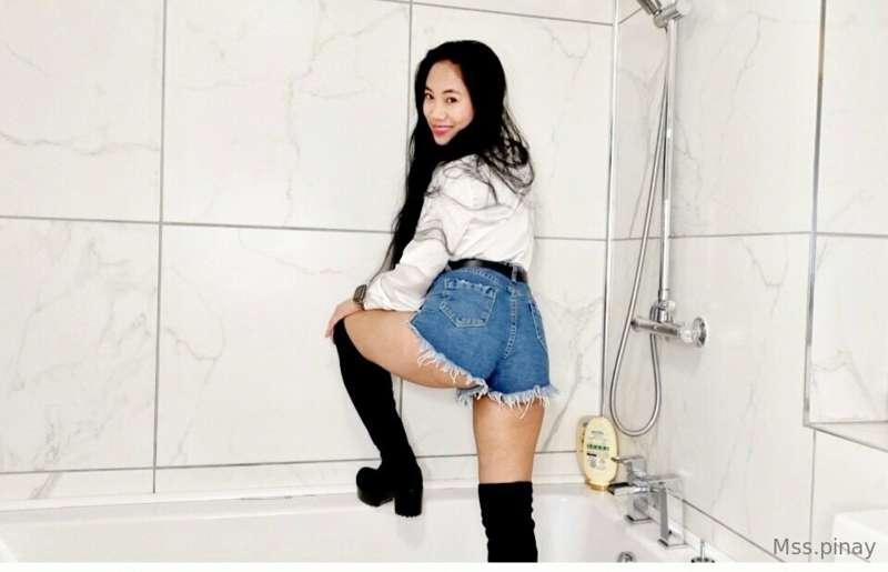 Can you spank my ass😜😜