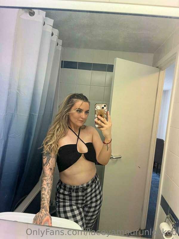Guess who is staying in a travelodge again 🥵🤭