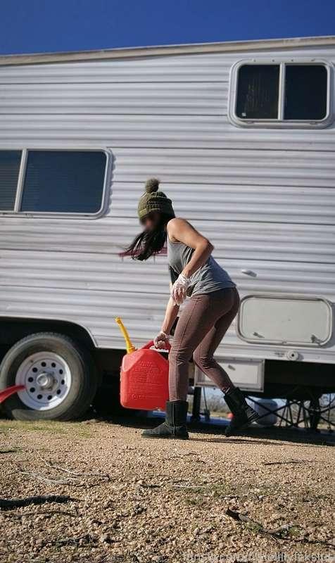 littlelillyfckslut image #13
