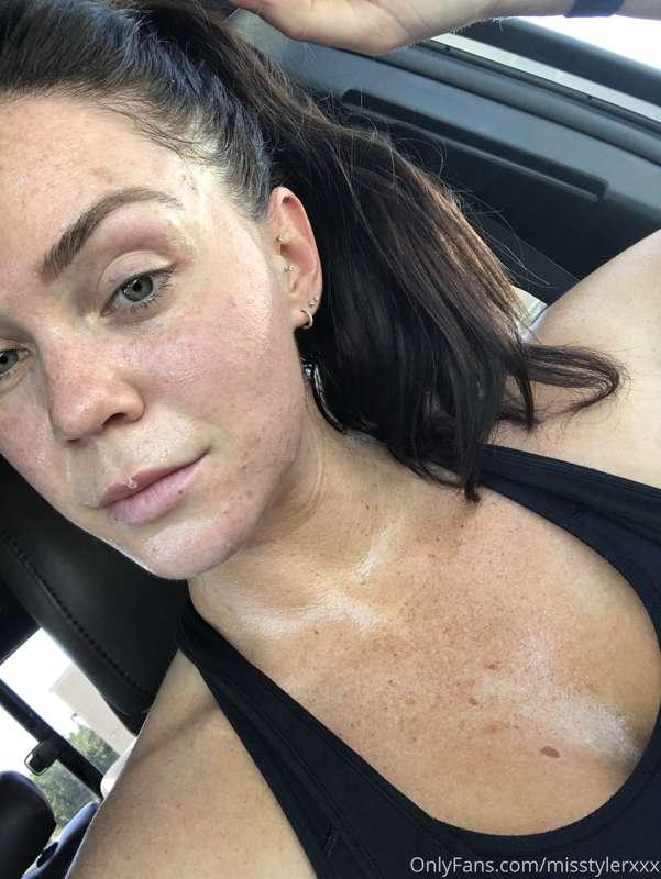 Sweaty Sweaty gym session today. Seeing SO MANY new beautifu..