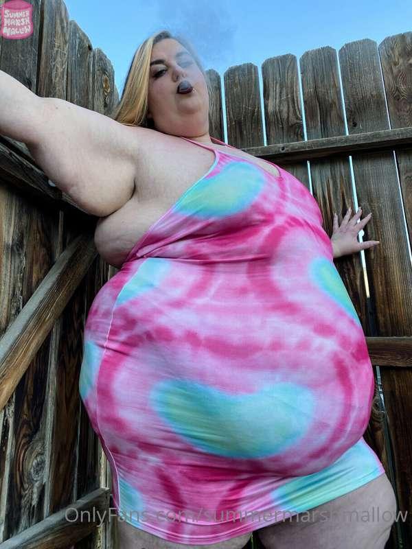 The rest of this set for you! I love the way my fat hangs. M..