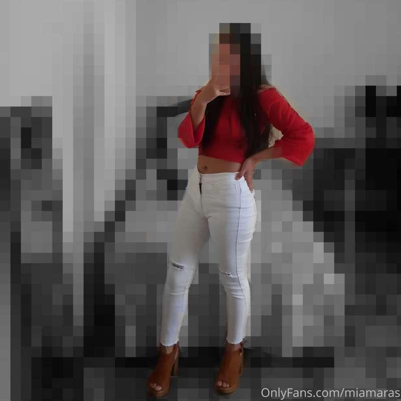 Neeeed a latin party! To shake my booty🍑 🥳 🤑🤑🤑