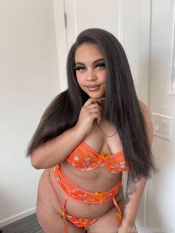 I’m so hot I could melt in your mouth. 

✎ #nerdy #ebony #cute #pokemon #exotic #bigass #gamer #reader #brunette #fyp 