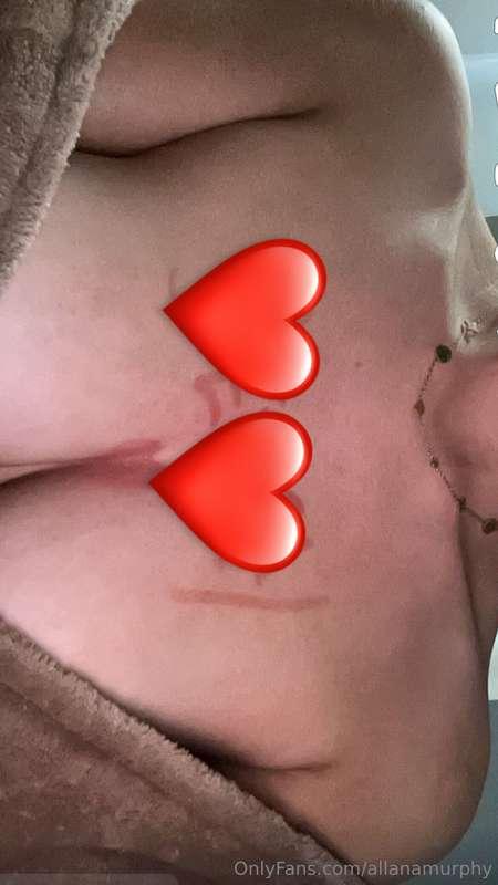 Video call with a subscriber 😈name wrote on tits and ass.

W..