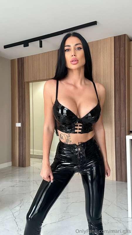 I would like to hear the squeak of leather... when I pull th..