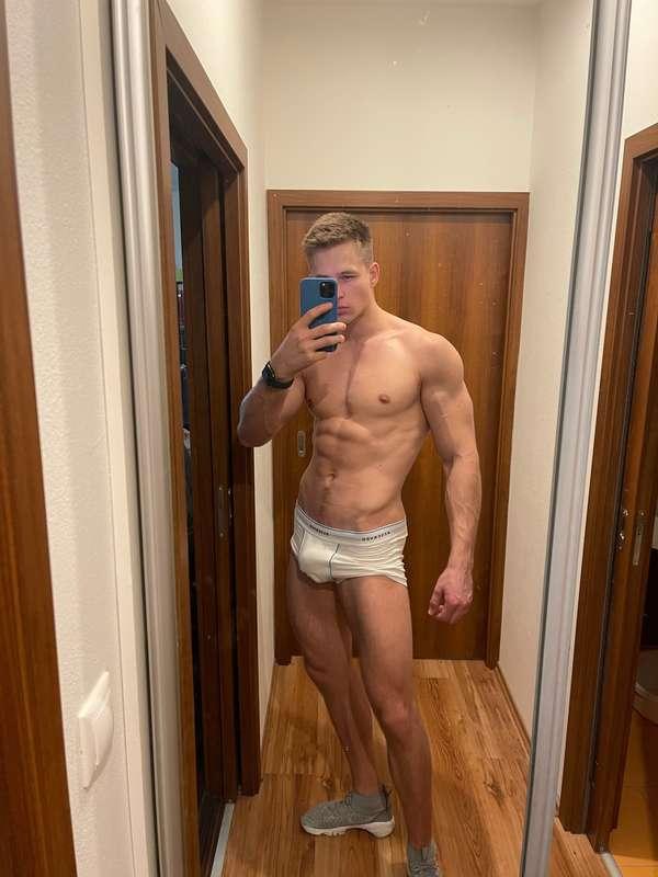 Rate this shape 😜 And let me know which part of my body you ..