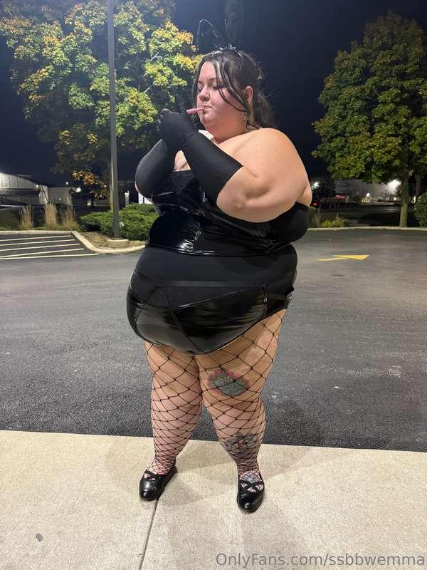 Happy Halloween from your favorite Fat Playboy Bunny! 