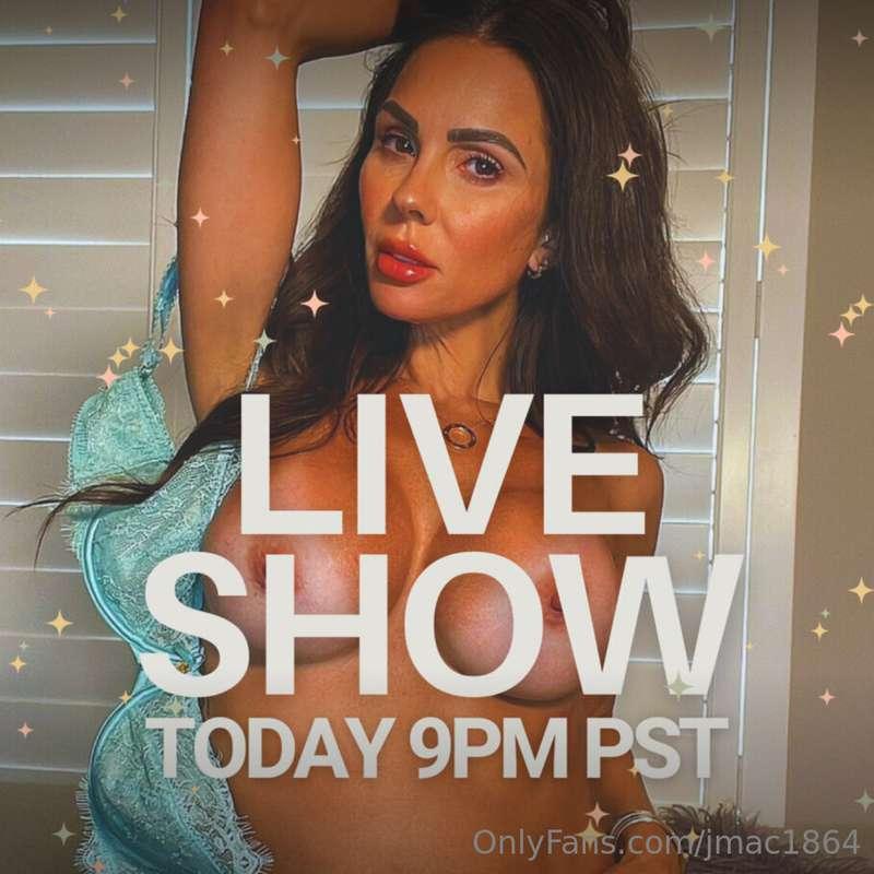 MILF & HOTWIFE @kirsten_price is going live tonight at 9pm p..