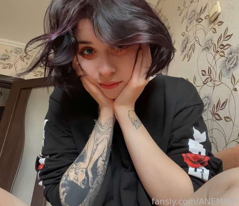 I look so cute and small as long as it's not about my ass 🤣💕
