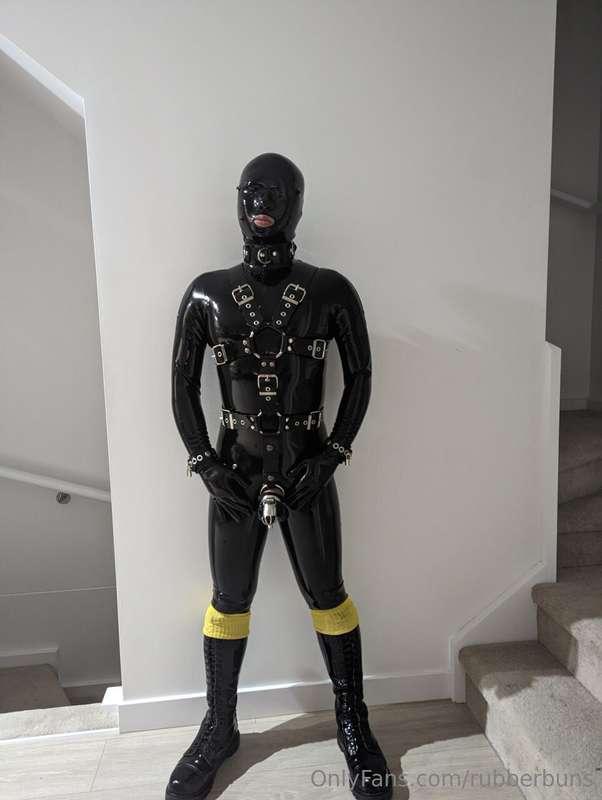 Locktober week 1 done. The start of becoming a rubber bimbo ..