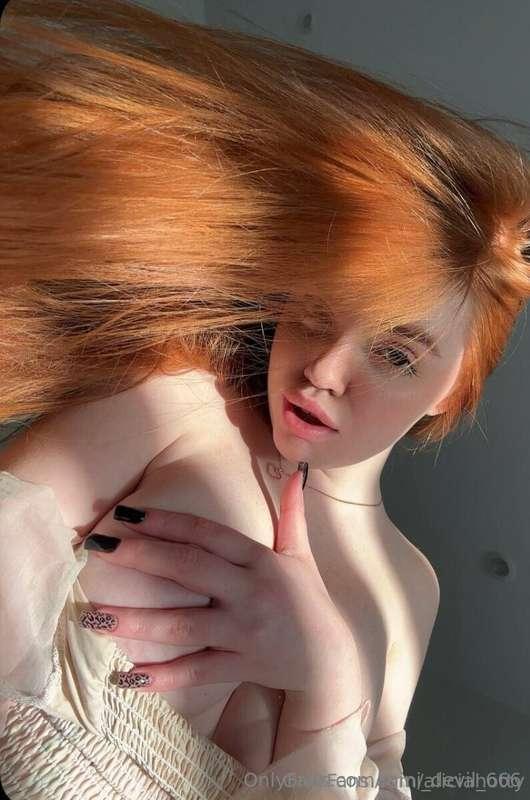 😱BEAUTIFUL REDHEAD @aliciahotty HAS ALREADY CONQUERED THE HE..