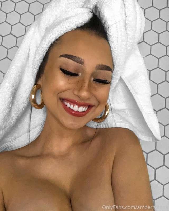 hi everyone ✨ pls let me know what you would like to see mor..