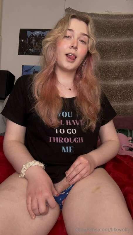 Come play with me, I'm waiting in my DM 😈