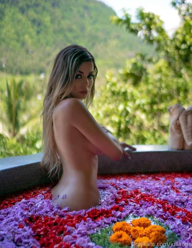 Would you join me? 🙈❤️