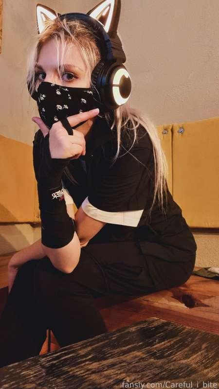 careful_i_bite image #0