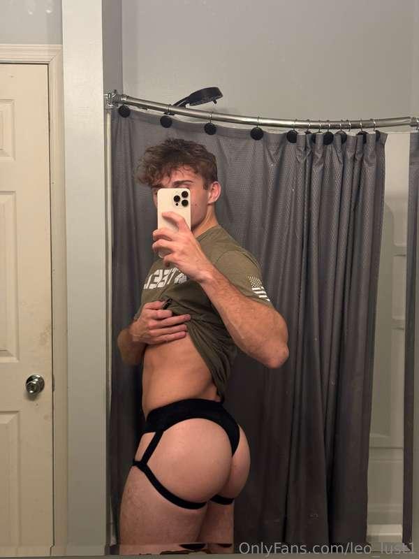 Should I wear those ones?🤭