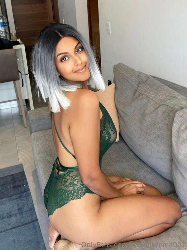 one of my favourite lingerie sets ever <3

Also y’all do you..