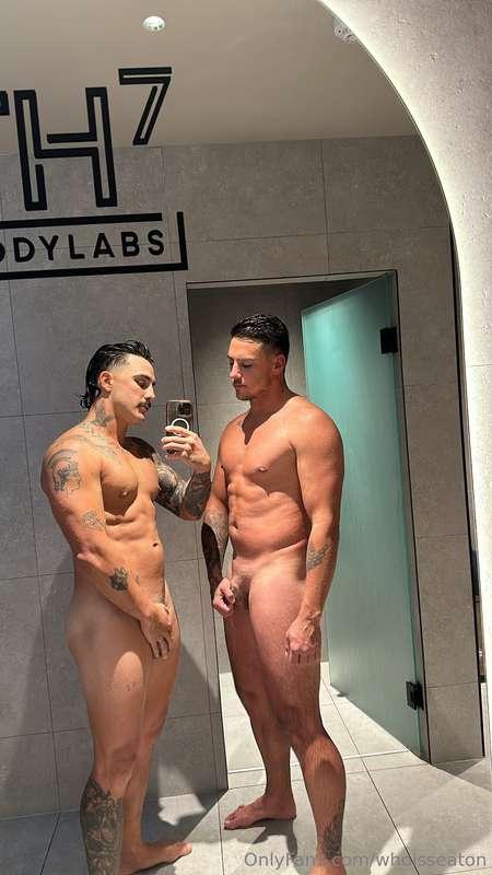 Double trouble @jethrowallace 😈