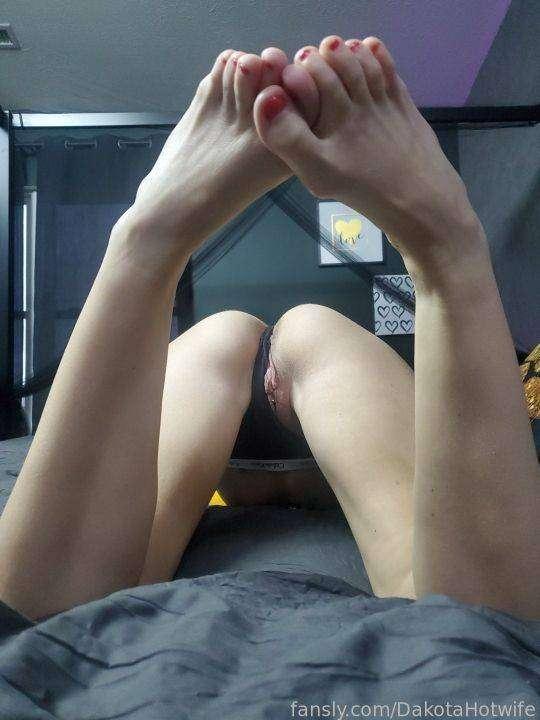 dakotahotwife image #35