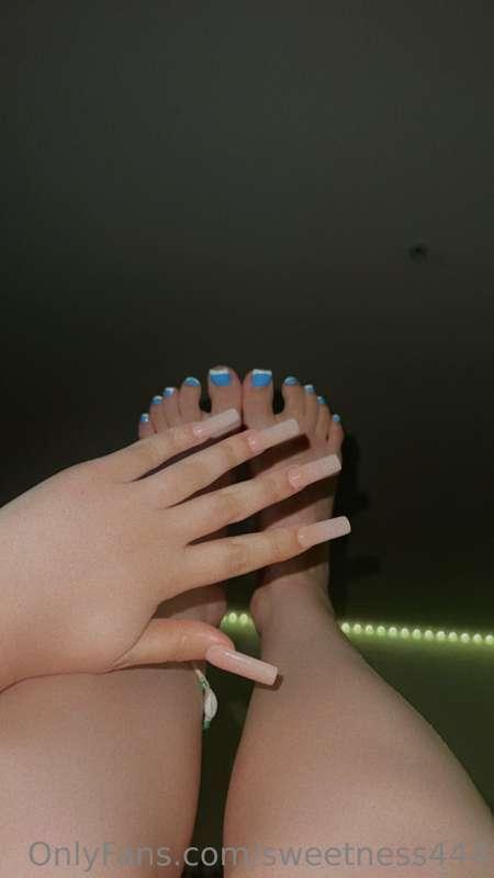 For my feet people. Even tho I paid myself -.-