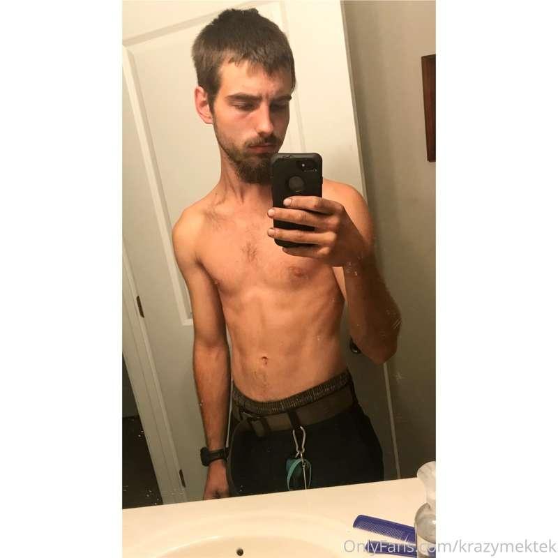 Hey everybody! 
Let me know what kind of content you want to..