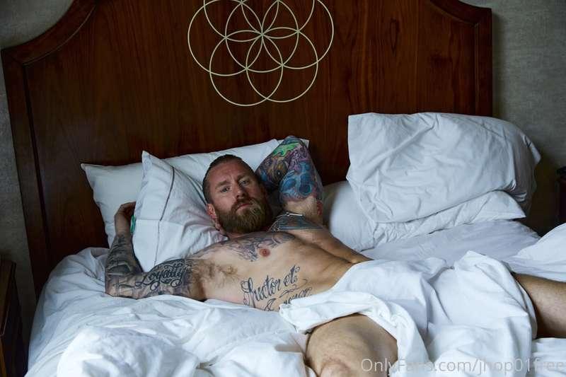 Subscribe to my PREMIUM onlyfans account onlyfans.com/jhop01..