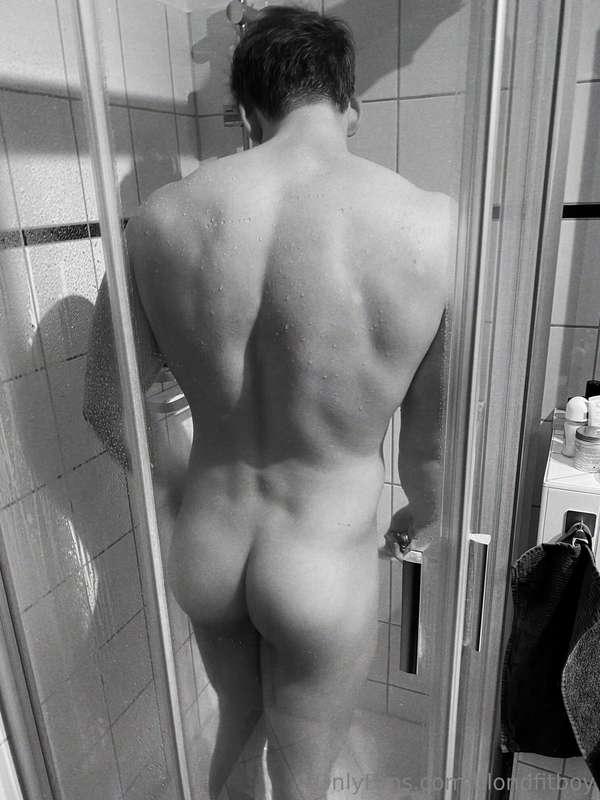 Come shower with me 💦