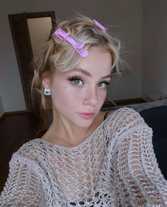 ## 💕💕💕CUTE GIRL💕💕💕

Juicy girl with no limits @ilona_garna 🔞..
