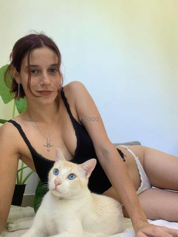 Good morningg 🌸 Last chance to make your request😋 Or you're ..