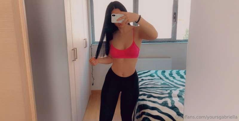 workout with me?? 🥵 👀